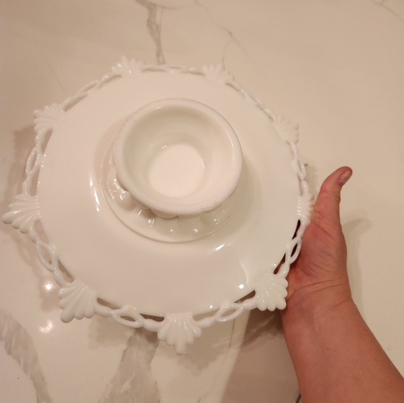 Westmoreland Cake Plate White Milk Glass Marked Lacy Edge Footed Pedestal VTG - Picture 5 of 7